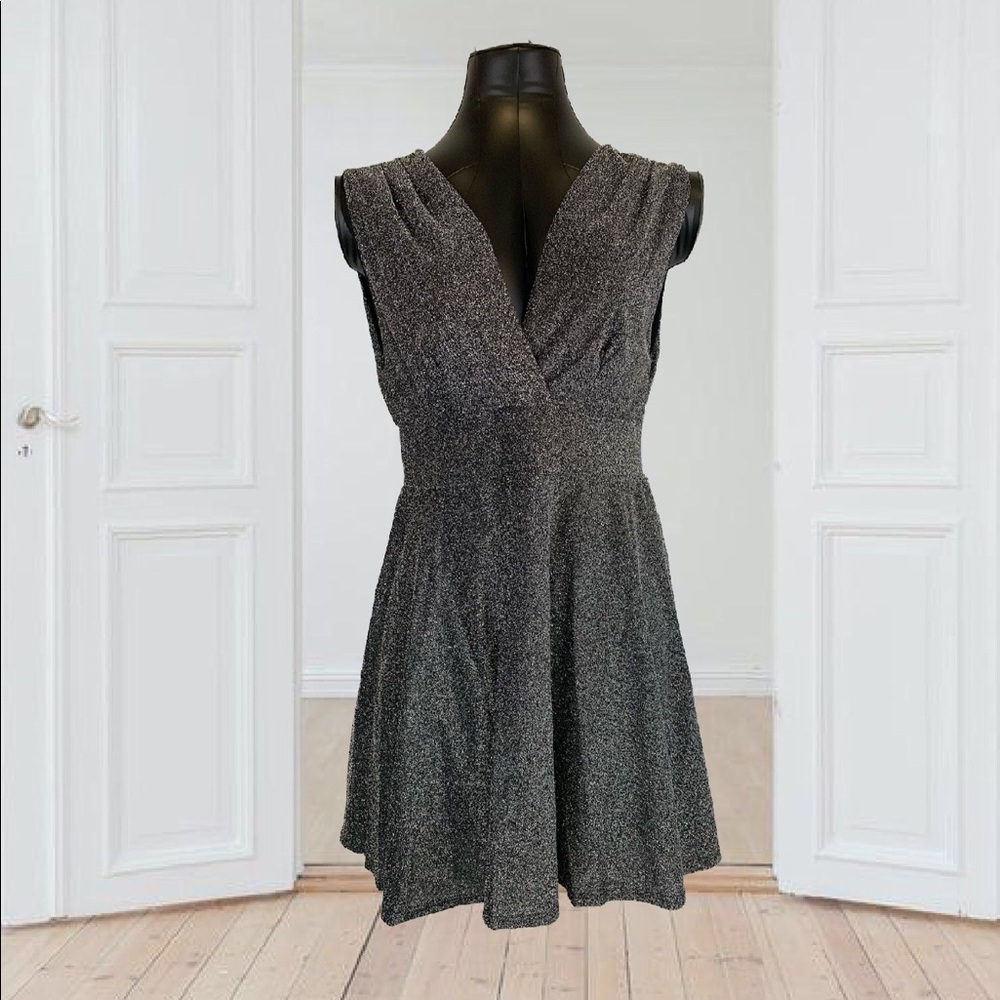 Fraiche Deep V Neck Sleeveless Shimmer Cocktail Party Swing Dress Women's Large